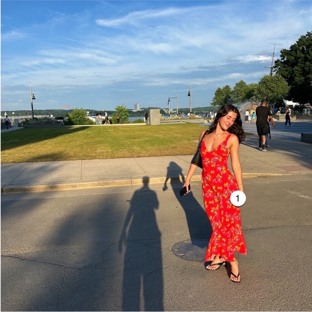 Rumored Sunnyside Dress in Red Floral- Havana Bloom